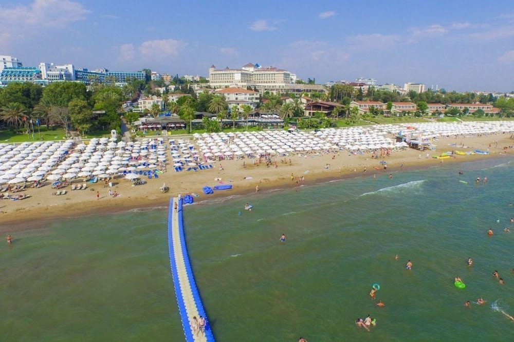 Sandy Beach Hotel Side Exterior foto